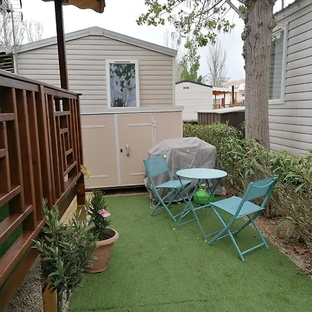 Mobil 2 4 Etoiles Campsite Vias